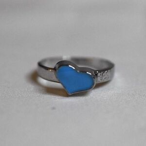 NWOT "Bestie" Sky Blue Enamel Heart Silver Tone Metal Alloy Size 9 Y2K Ring